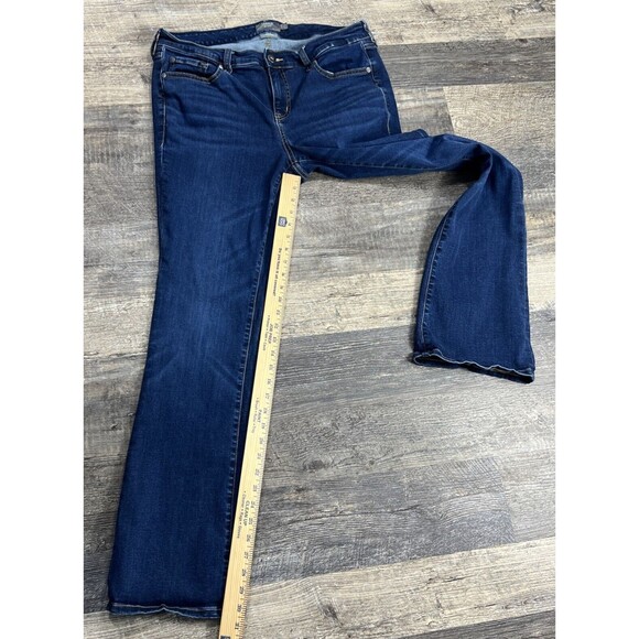 TORRID Size 14 R Mid Rise Slit Boot Blue Denim Jeans Super Soft - Picture 11 of 12